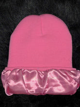 Load image into Gallery viewer, Satin Lining Beanies
